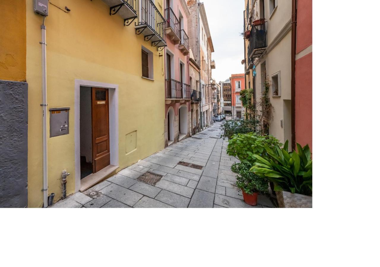 Oldtown Romantic Apartment Cagliari Exteriör bild